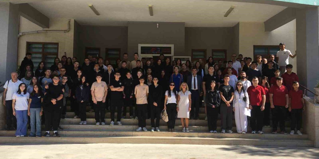 Menteşe’de "Genç AR-GE" projesiyle drama ve tanışma etkinliği düzenlendi