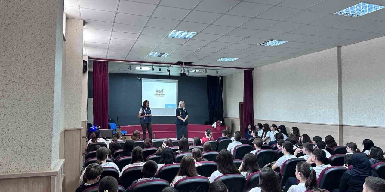 SİBERAY ile gençler siber suçlara karşı bilinçlendirildi