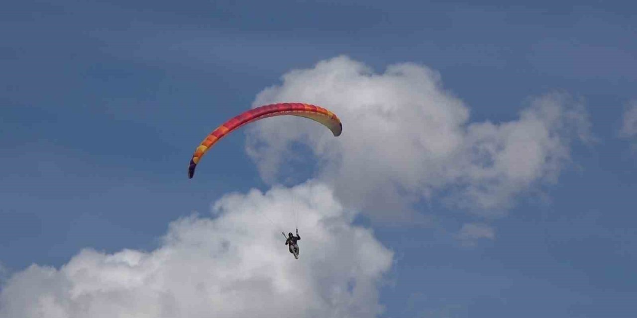 Kadın sporcudan Yamaç Paraşütü Dünya Kupası Ön Eleme Şampiyonası önemli başarı