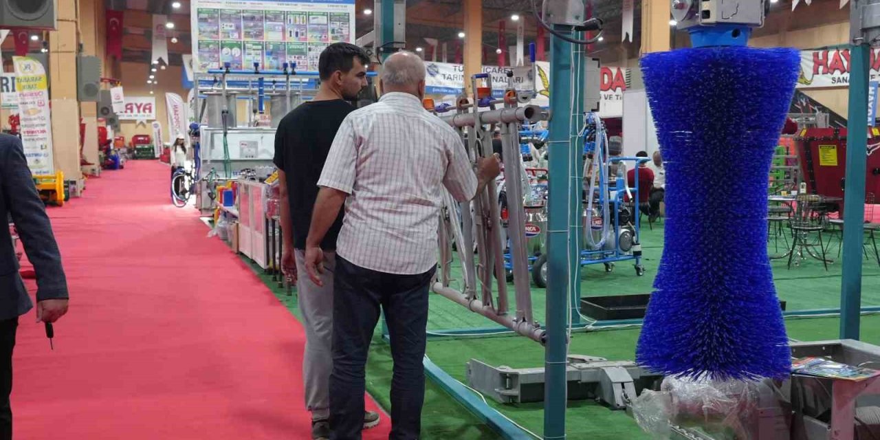 Tarım sektörü ve üreticilerin büyük buluşması TARFU 2025 yoğun ilgiyle devam ediyor