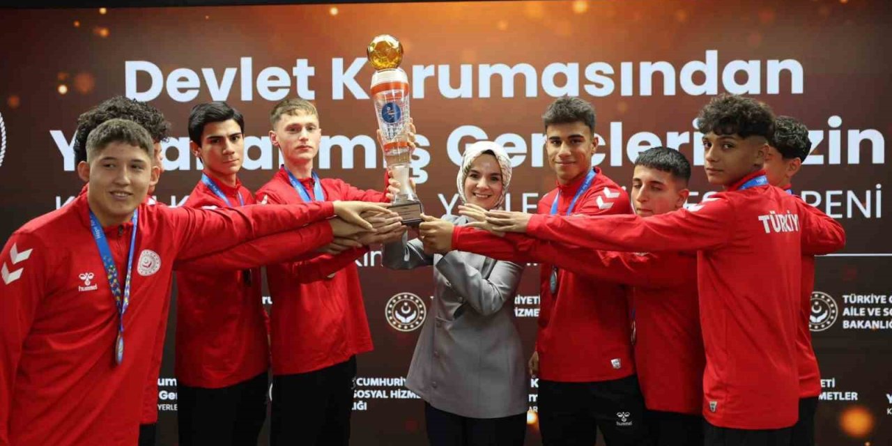 Altın Kramponlar Polonya’dan üçüncülükle döndü