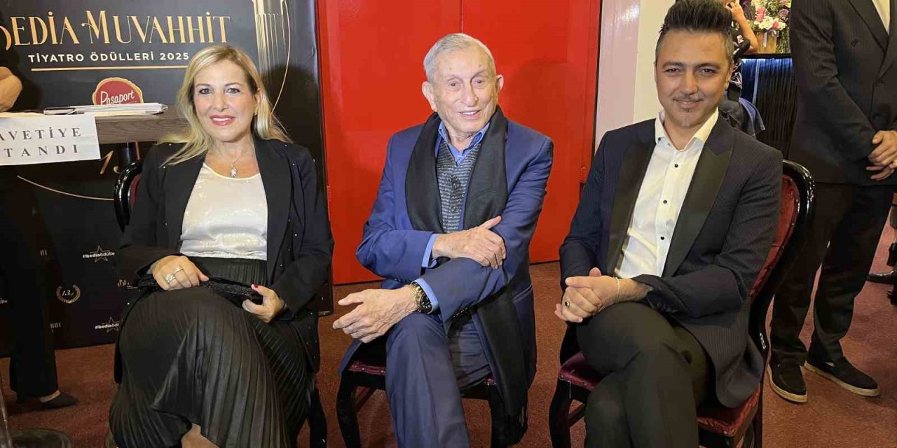 98 yaşındaki Haldun Dormen, ’Hisseli Harikalar Kumpanyası’ ile rekor kırdı