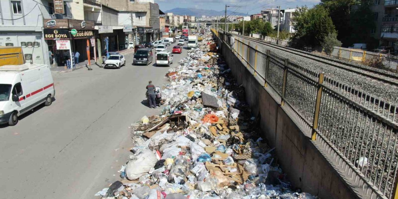 Grev bitti, Buca’nın çöp çilesi bitmedi