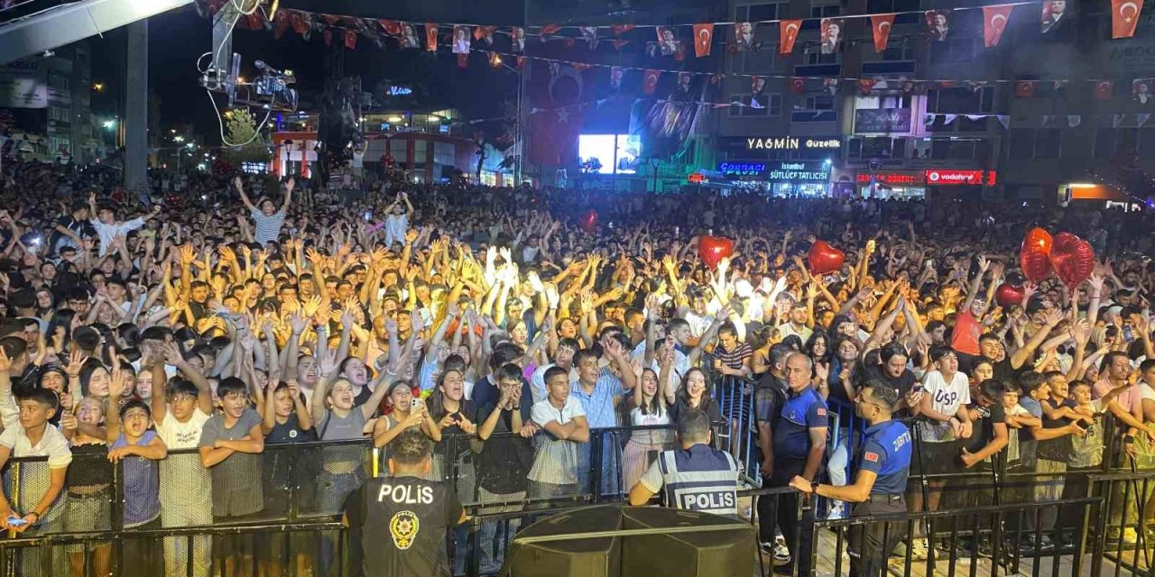 Ertelenen Aleyna Tilki konseri 10 Ekim’de yapılacak
