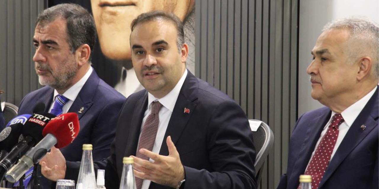 Bakan Kacır: “Türkiye’nin daha fazla üretmeye ve ihracat yapmaya ihtiyacı var”