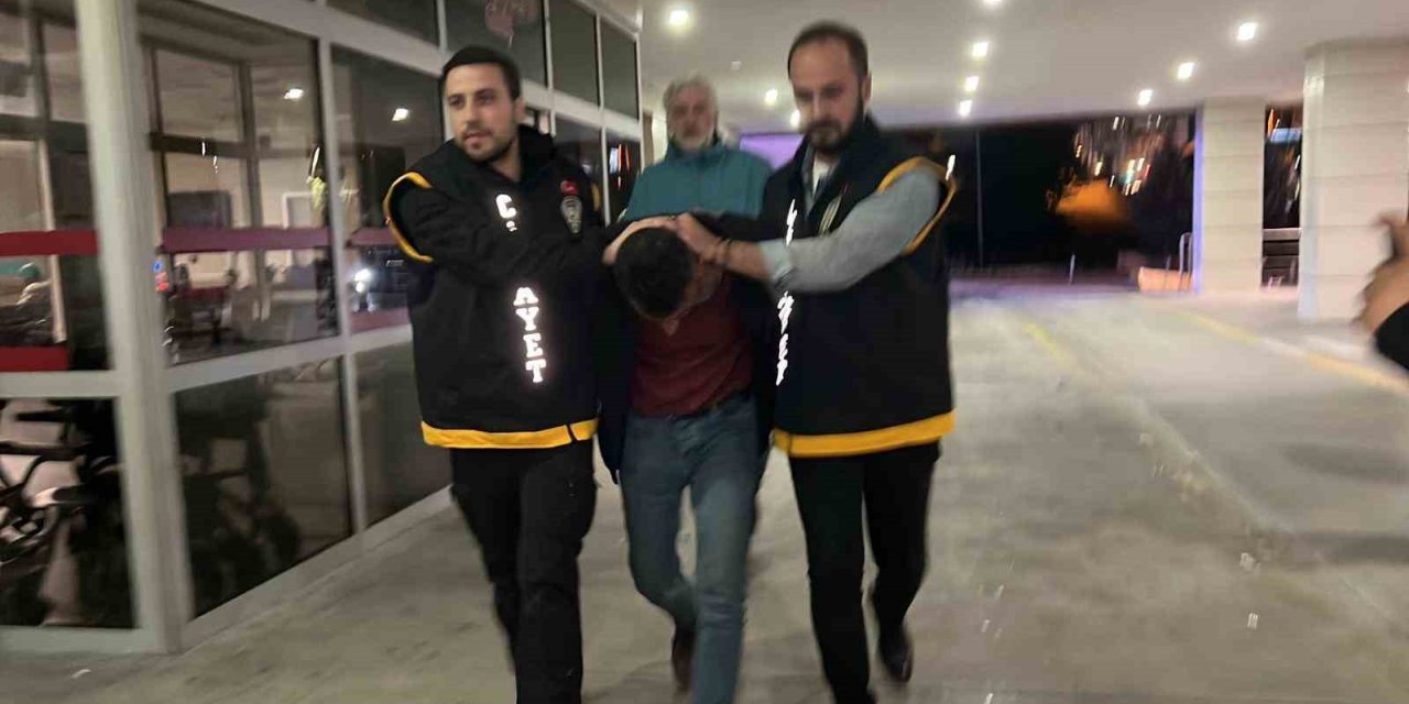 Kucağındaki bebeğine rağmen eski eşini defalarca bıçaklayan zanlı yakalandı