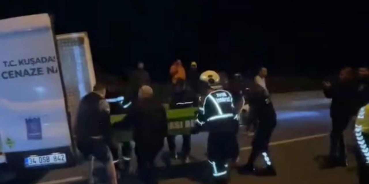 Otomobil, yol temizliği yapan belediye aracına çarptı: 1 ölü