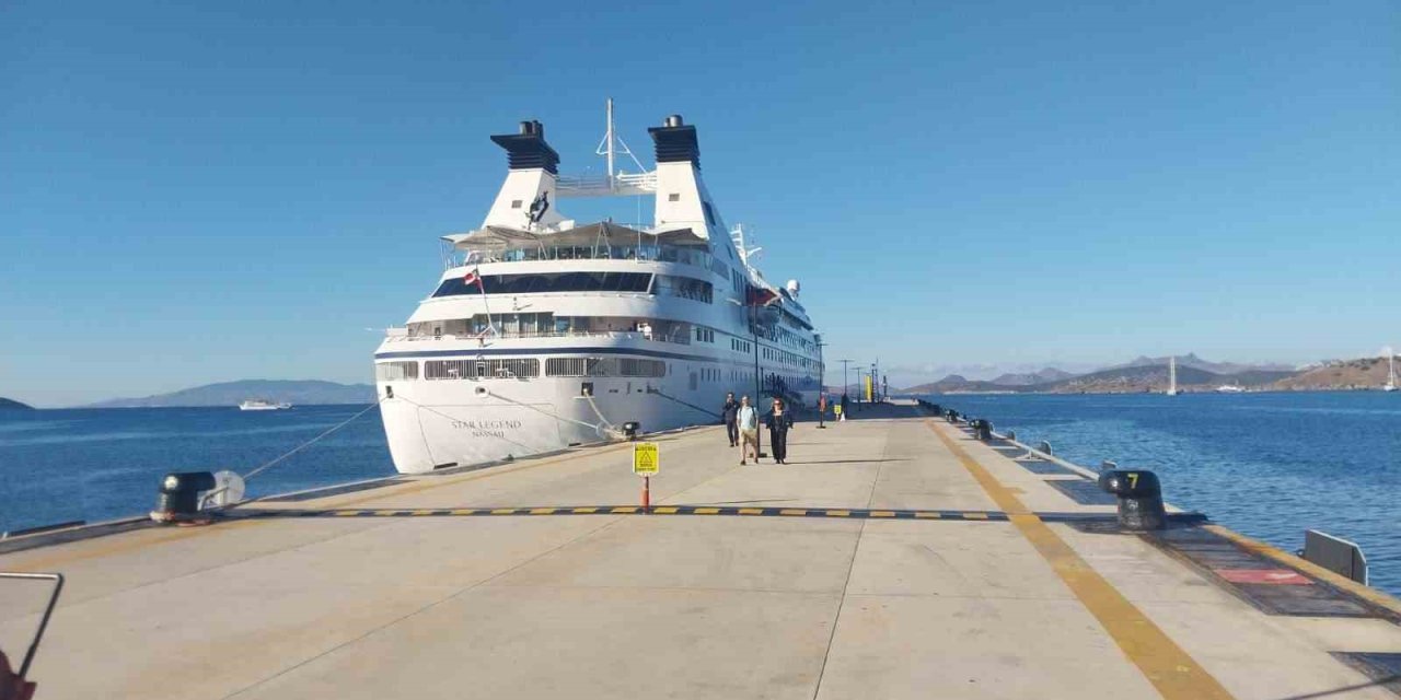 Bodrum’a 277 yolcu ile geldi