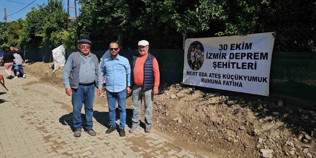 Atça’da geleneksel hayır şehitlere adandı, paramotor gösterisi ise ilgi topladı