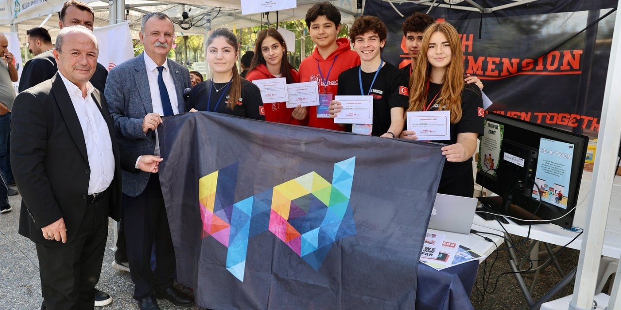 MANİFEST’te 30 bin öğrenci bilimin farklı yönlerini keşfetti