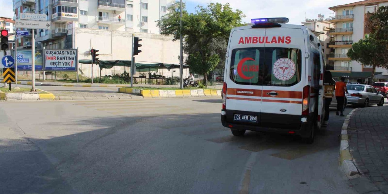 Ticari araç ile motosiklet çarpıştı: 1 yaralı