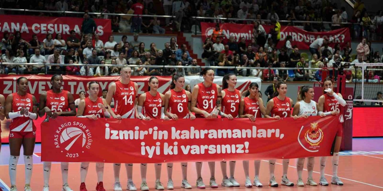 Aras Spor Kulübü, yeni sezona İzmir İtfaiyesi ve İzmirli kız çocuklarıyla el ele başladı