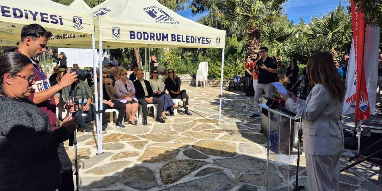 Cevat Şakir Kabaağaçlı törenle anıldı