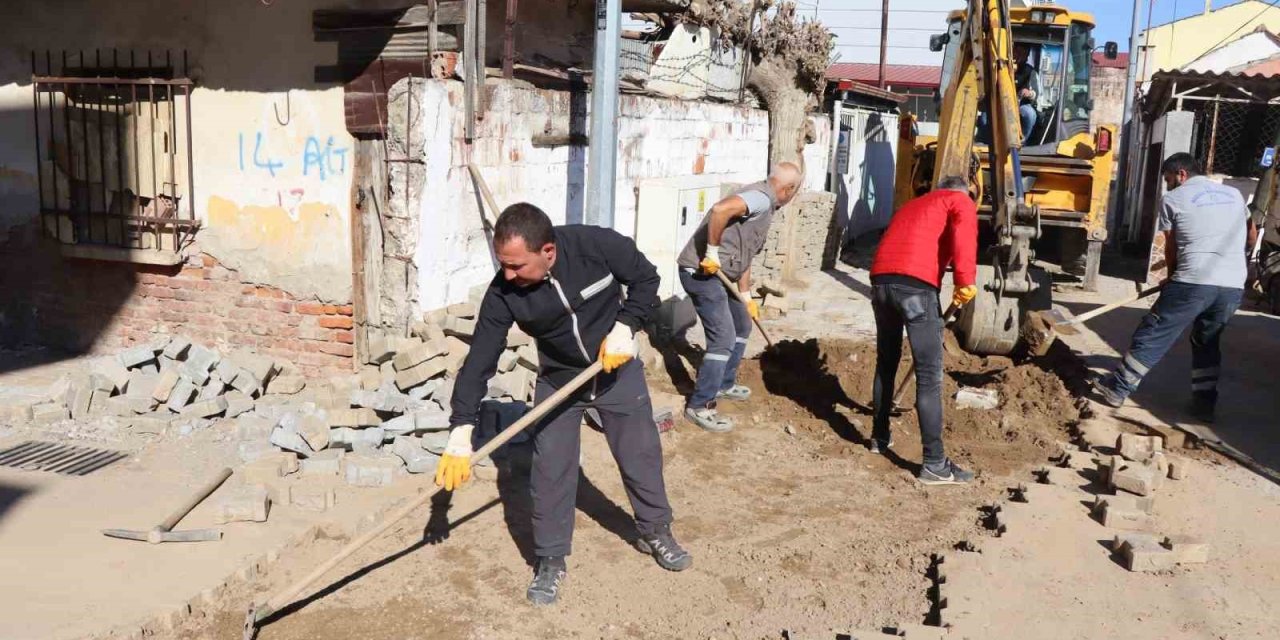 Nazilli’de yol yenileme çalışmalarına hız verildi