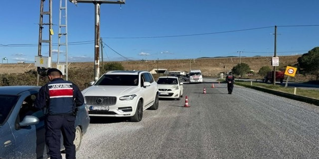 Jandarma düzensiz göçle mücadeleyi sürdürüyor