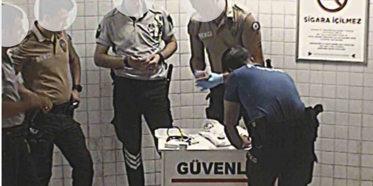 İZBAN’da unutulan para sahibini bekliyor