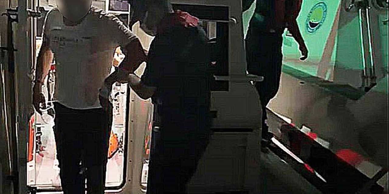 Fethiye’de ticari yatta rahatsızlanan vatandaşa Sahil Güvenlikten tıbbi tahliye