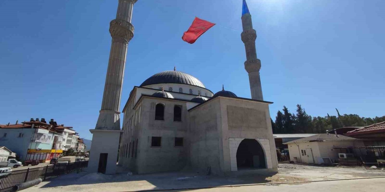 Osmanlı mimarisinin izlerini taşıyan caminin yüzde 80’ni tamamlandı