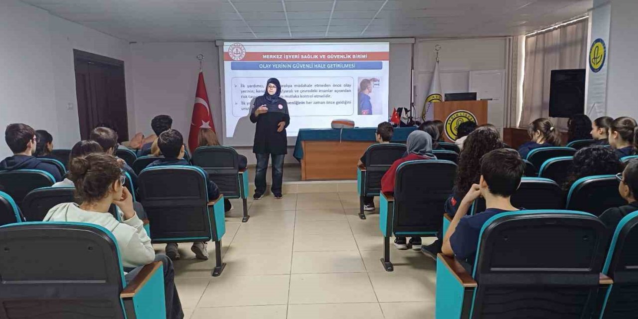 Lise öğrencilerine ilkyardım semineri
