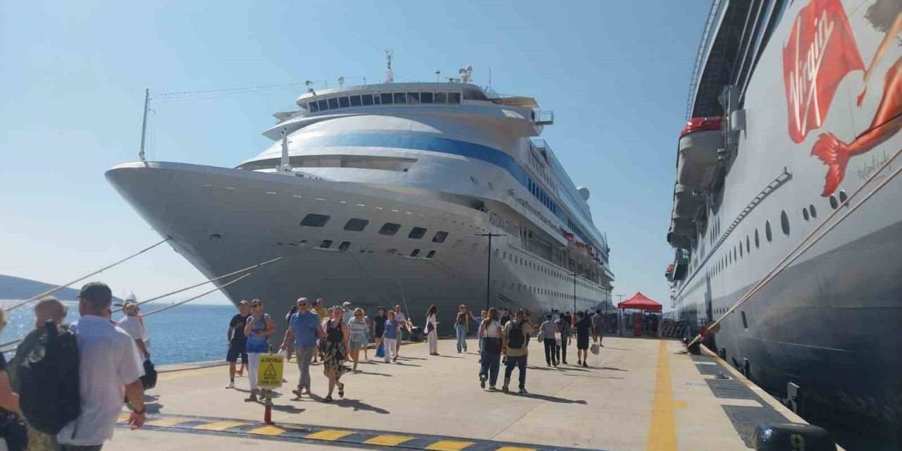 Bodrum’a 3 bin 308 yolcu getirdi