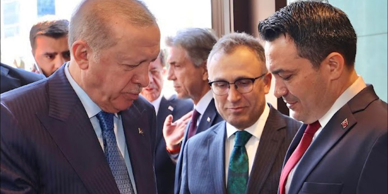 Prof. Dr. Tuncer’den Cumhurbaşkanı Erdoğan’a kitap takdimi