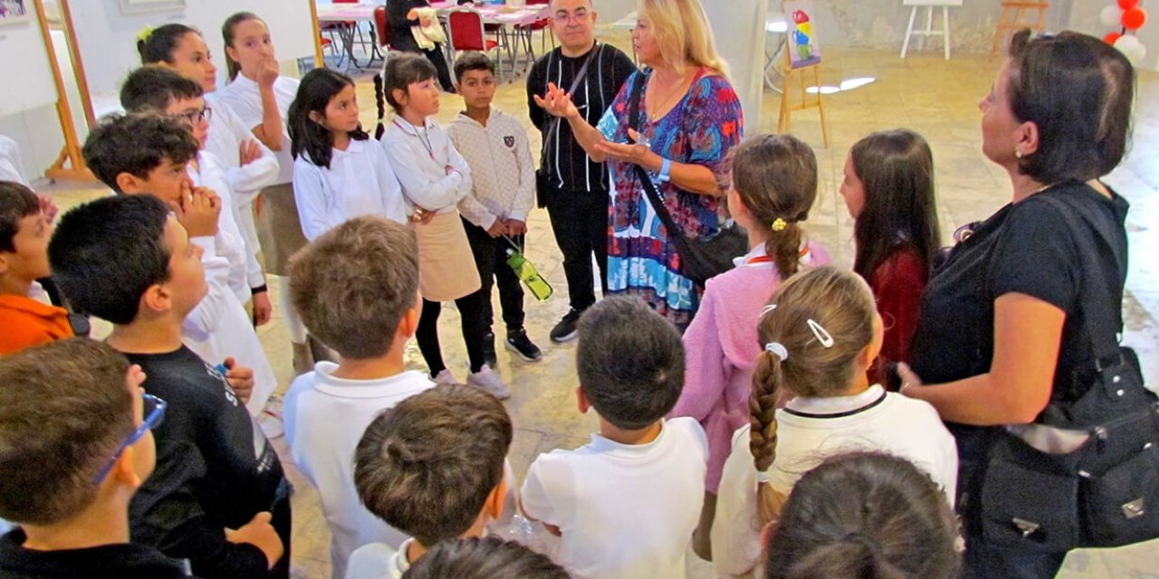 "Ekim Geçidi" sergisi Çeşme’de