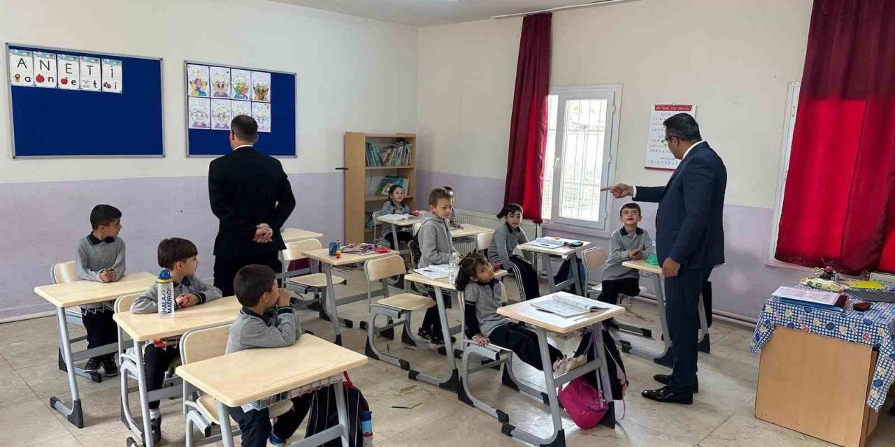 Kaymakam Dalak’tan okullarda inceleme