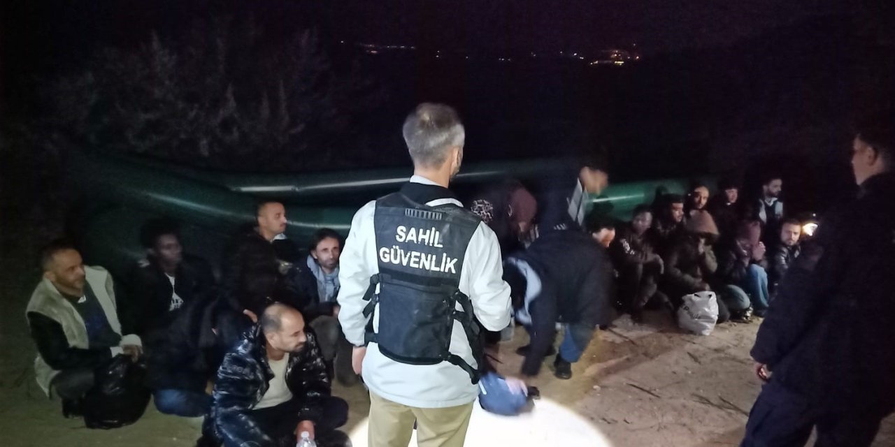 İzmir açıklarında 33 düzensiz göçmen kurtarıldı, 50 göçmen yakalandı