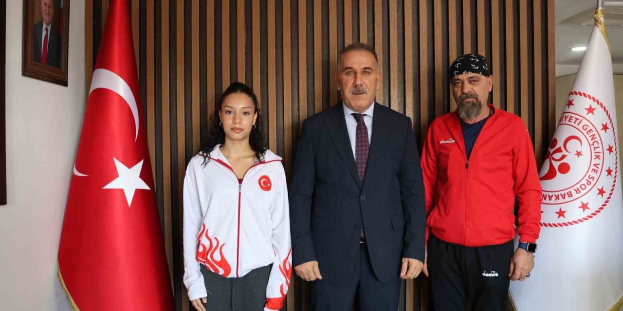Aydınlı Mina, Türkiye’yi temsil edecek