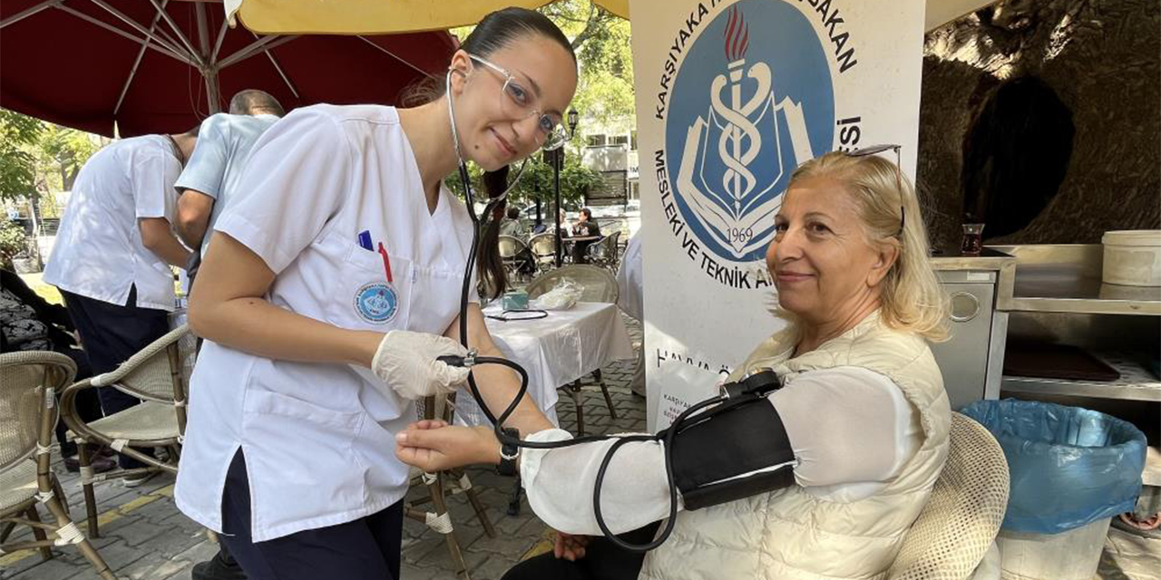 Genç sağlıkçılardan örnek proje: Parklarda tansiyon ve şeker ölçümü