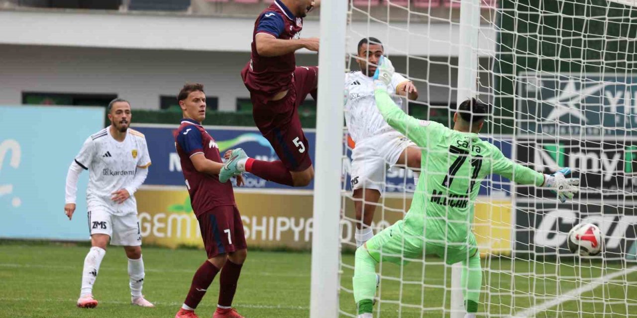 TFF 2. Lig: 1461 Trabzon FK: 0 - Aliağa FK: 3