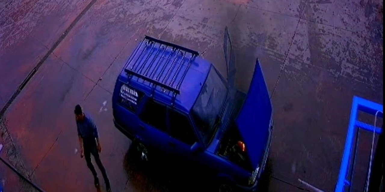 Manisalı aile alev alan otomobilden son anda kurtuldu