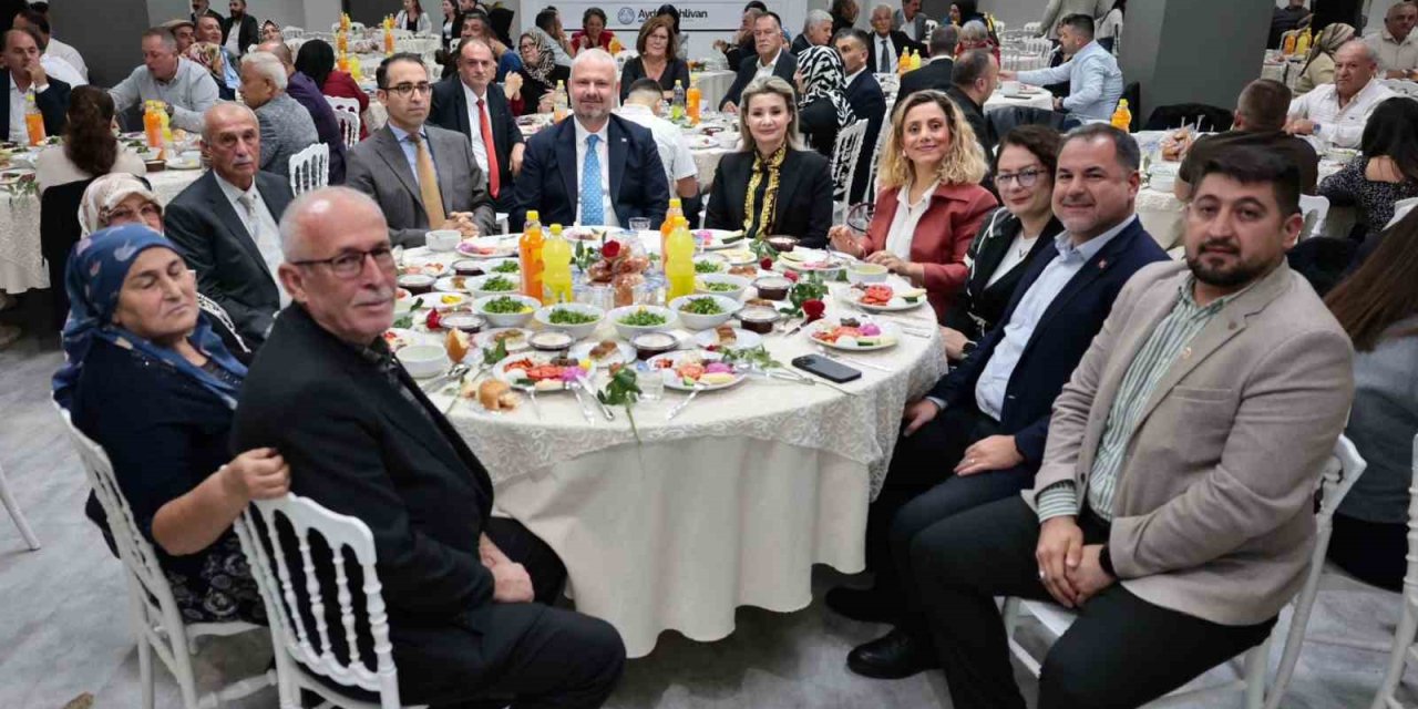 Menemen’de Muhtarlar Günü kutlandı