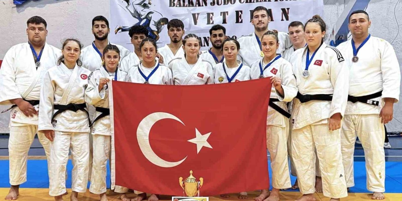 Enes Pınar bir ayda iki kez Balkanları fethetti