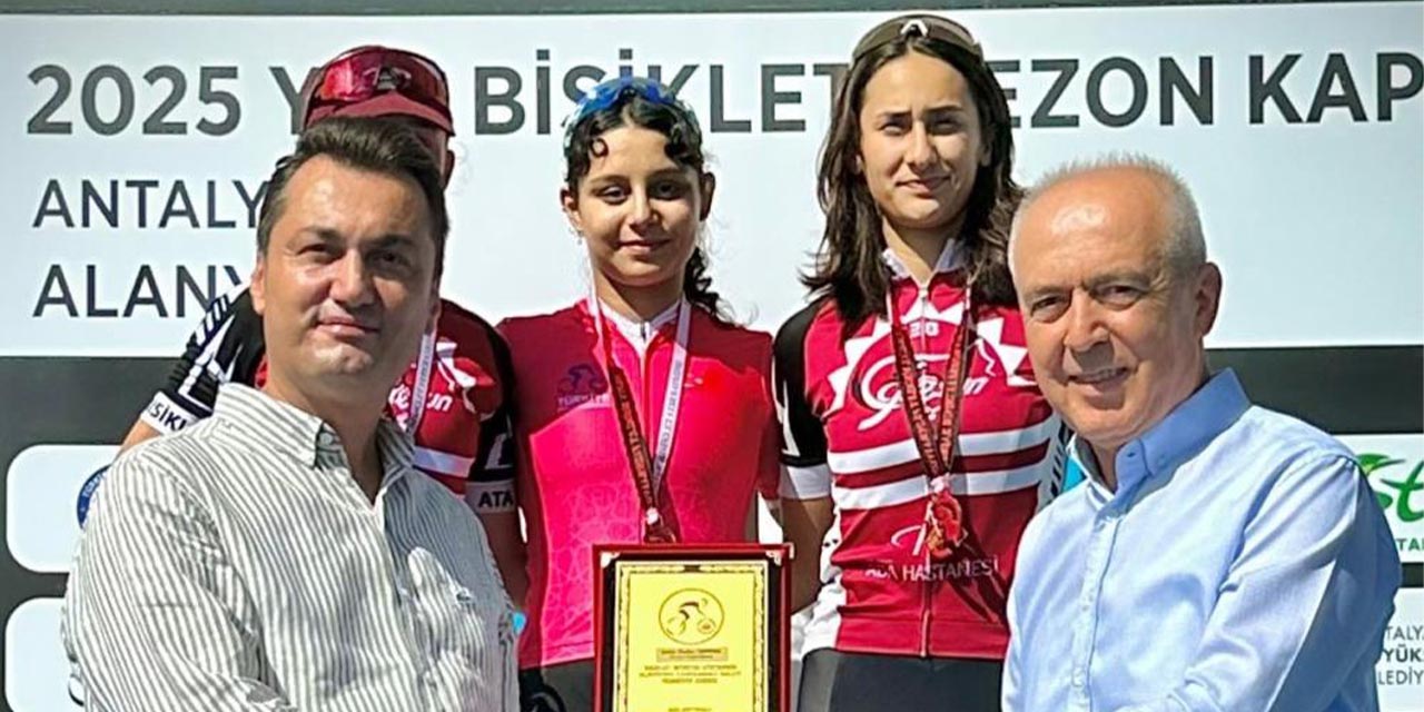Bisikletin altın kızı Buse sezonu zirvede tamamladı