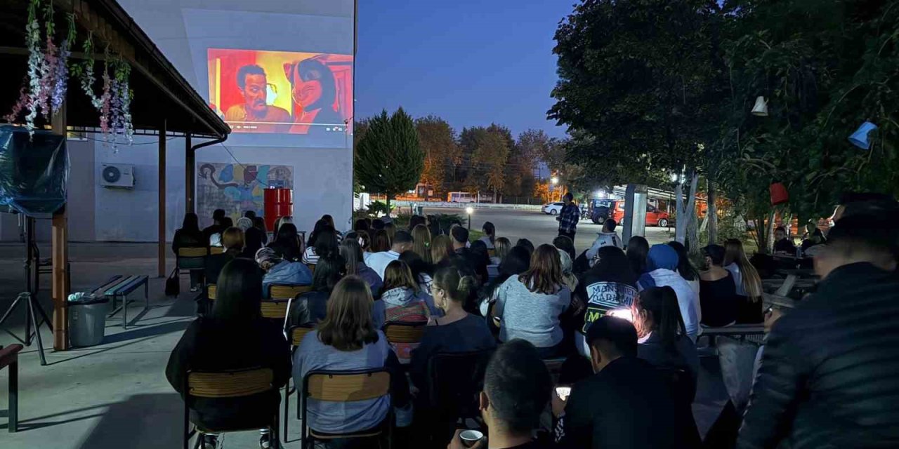 Atça’da öğrenciler doğayla buluştu