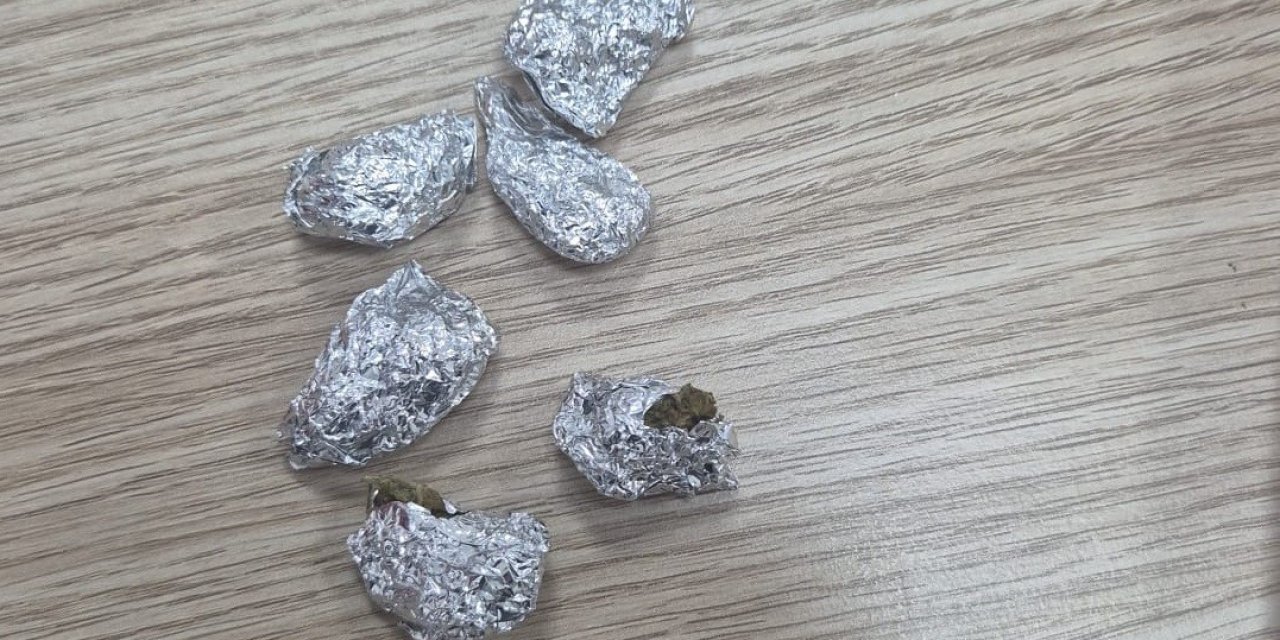 Polis şüphelendi, çocukların üzerinden uyuşturucu çıktı