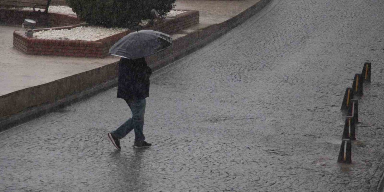 Meteorolojiden kısa süreli sağanak yağış uyarısı