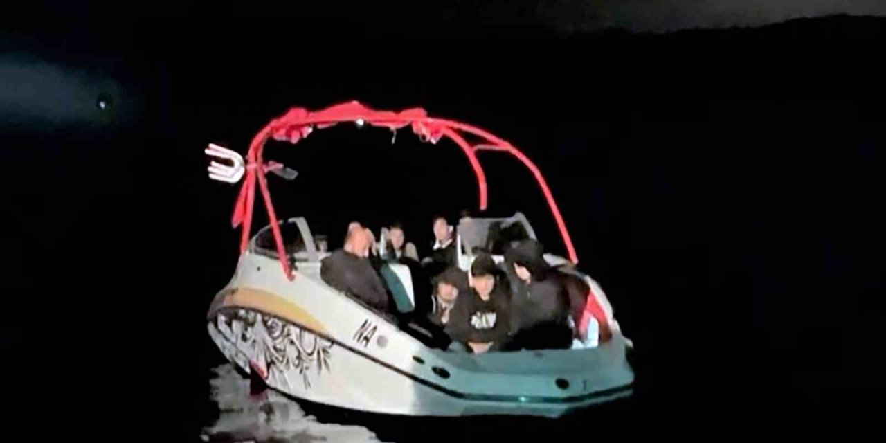 Yunanistan 8’i çocuk 19 düzensiz göçmeni ölüme itti