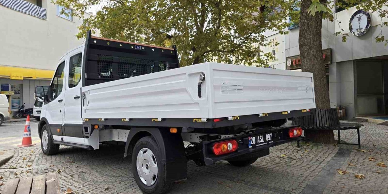 Tavas Belediyesi filosuna bir araç daha ekledi