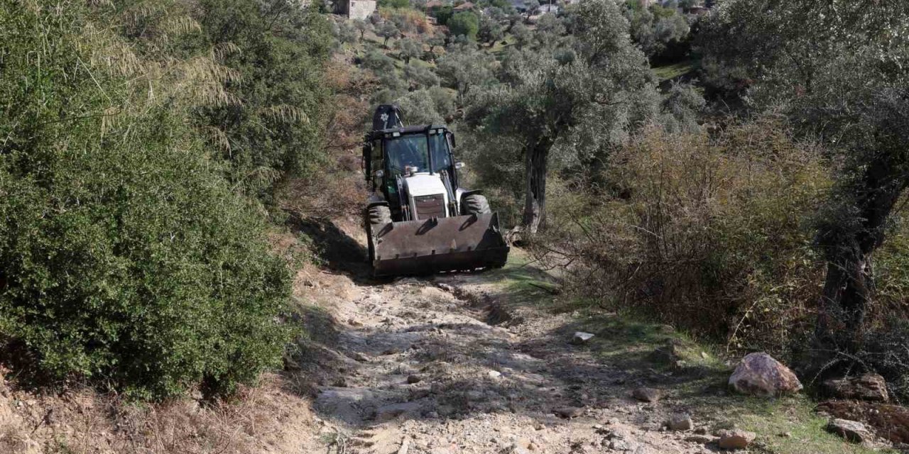 Muhtarların talepleri Başkan Çerçioğlu’nun öncülüğünde hayata geçiriliyor