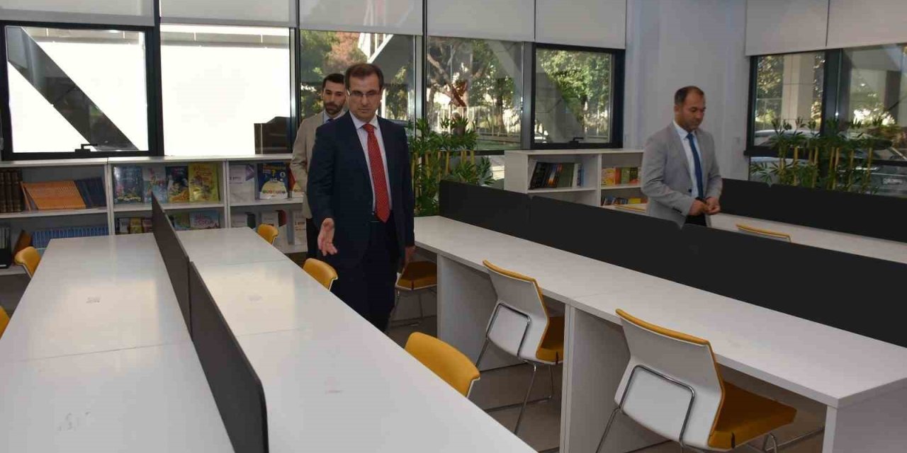 Kaymakam Güldoğan, Salihli’nin spor merkezini ziyaret etti