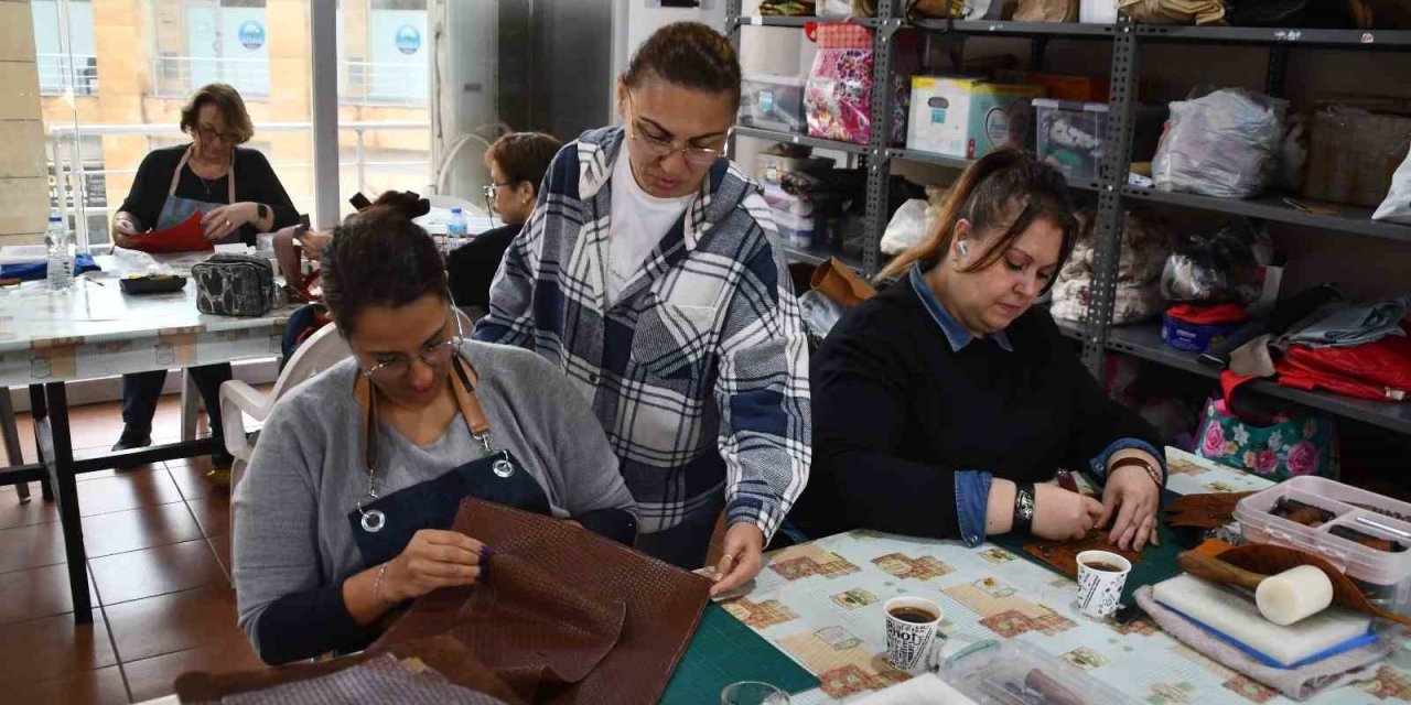Söke Belediyesi’nin yetişkin kursları yeni döneme başladı