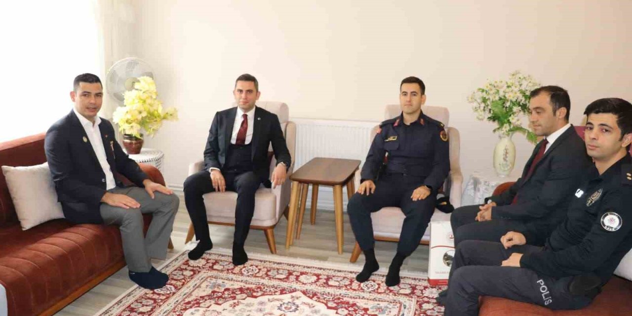 Kaymakam Yıldız’dan ilk ziyaret milli mücadele kahramanı Halil Efe’nin mezarına