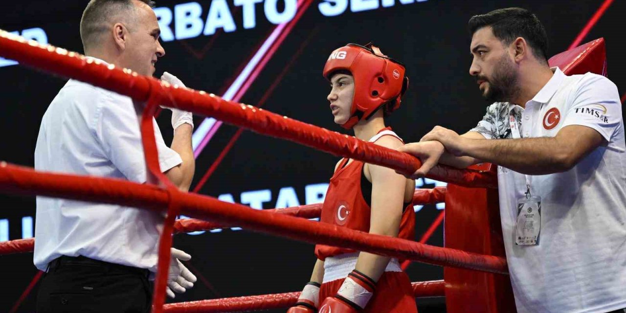Genç milli boksör Avrupa üçüncüsü oldu