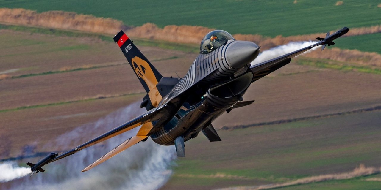 SOLOTÜRK, Buharkent semalarında selamlama gösterisi yapacak