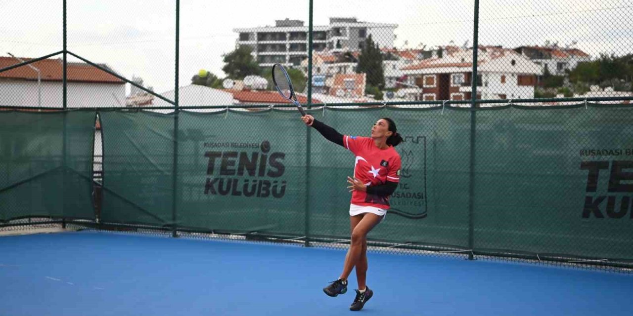 Kuşadası’nda Cumhuriyet Kupası heyecanı başladı