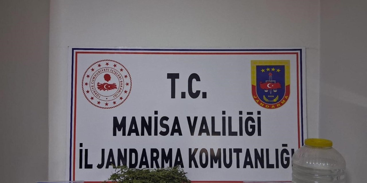 Manisa’da 320 gram esrar ve 10 litre kaçak alkol ele geçirildi