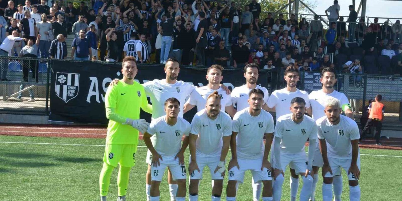 Siyah-beyazlılar sahadan mağlubiyet ile ayrıldı