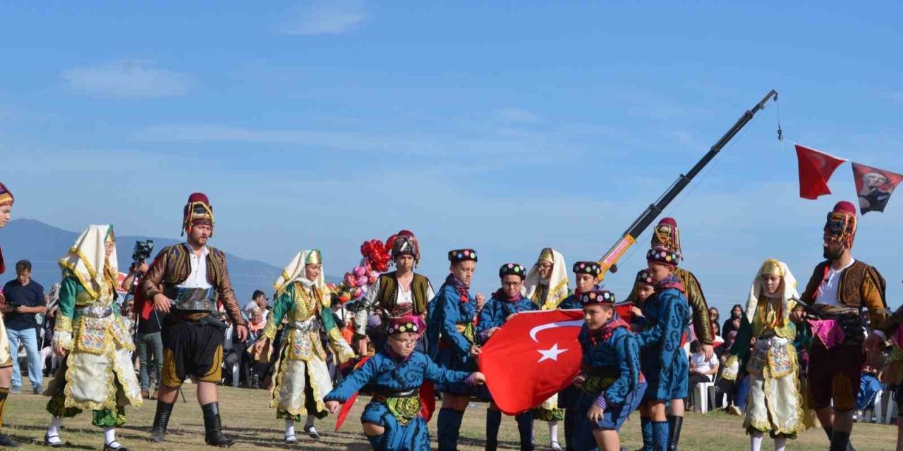 Selendililer Aşağıçobanisa’da Keşkek ve Cirit Şenliğinde buluştu